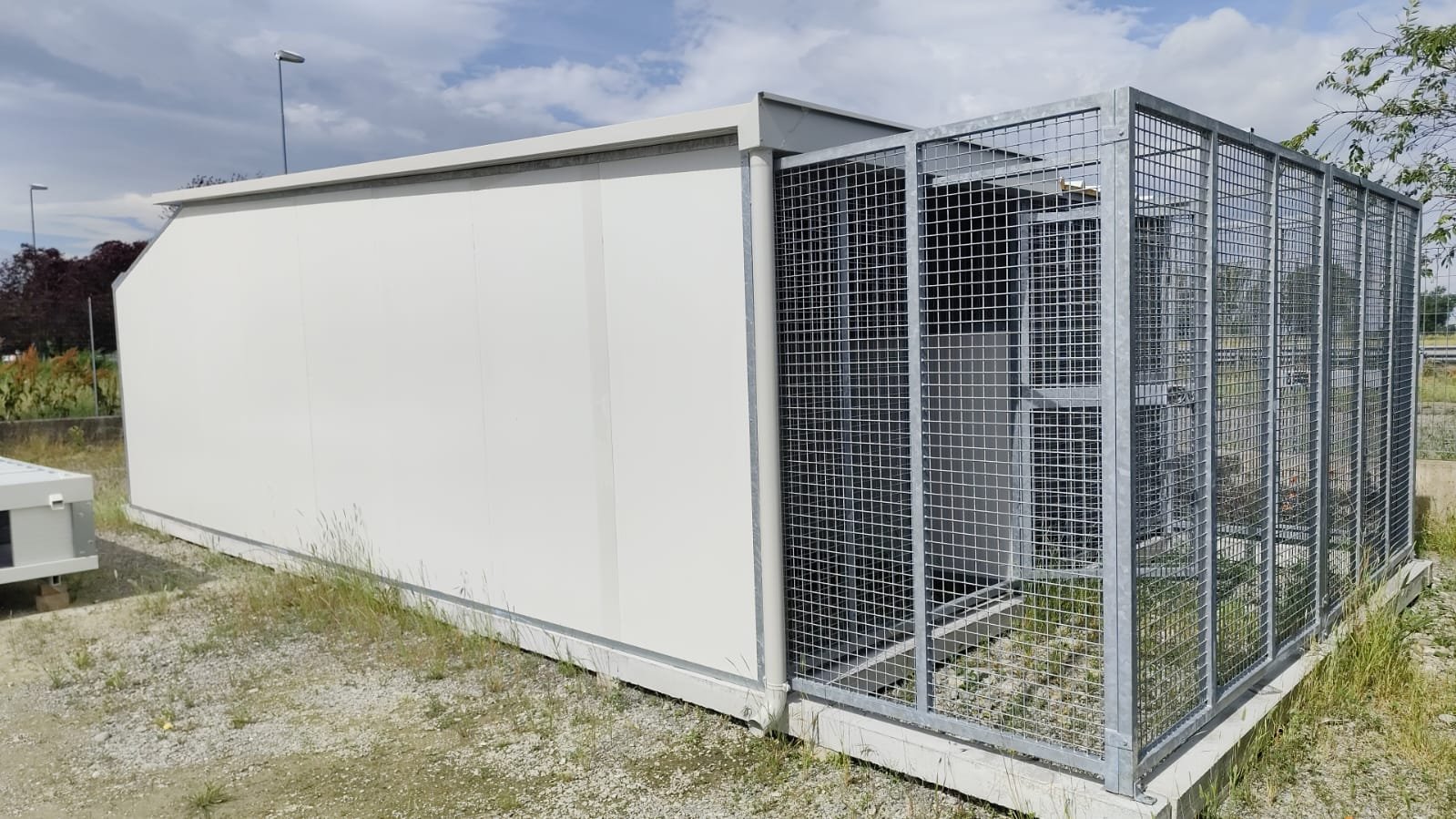 canile-4_2a859586-f98c-4ee8-a494-287ee61761e0.jpg Container.it Canili e Gattili Prefabbricati Modulare Personalizzabile - immagine 1